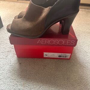 Aerosoles brown wedge shoes